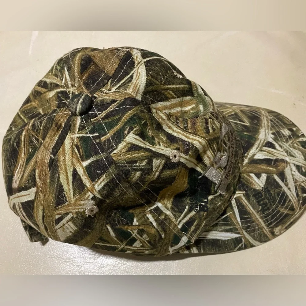 OUTDOOR CAMOUFLAGE LCAP WITH RICH-N-TONE CALLS EMBLEM